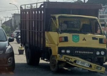 Colt Diesel Seruduk Truk di Tanjung Morawa, Ini Penampakannya