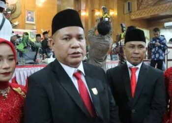 2 Pasangan Suami Istri Dilantik Jadi Anggota DPRD Asahan