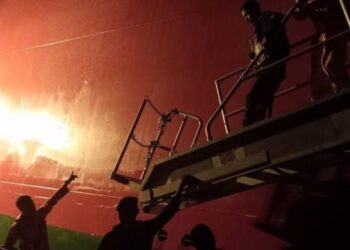Kapal Nelayan Aceh Tamiang Tenggelam Dihantam Ombak, 3 Orang Hilang