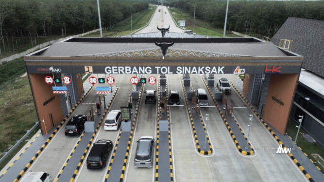 Foto: Gerbang Tol Sinaksak Sumber : Istimewa