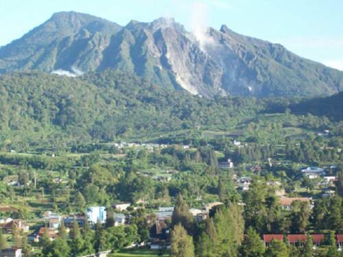 Foto: Gunung Sibayak.