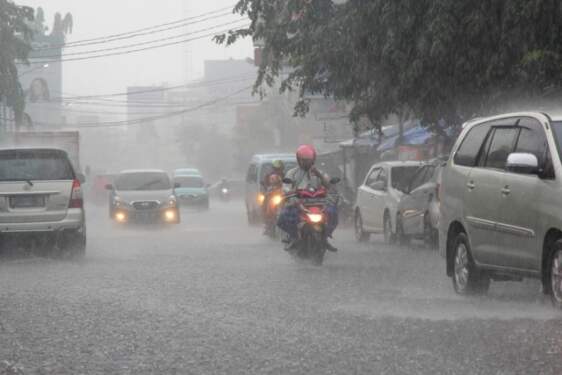 Foto: Hujan lebat.
