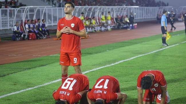 Foto: Jen Raven dan pemain Timnas U-20 merayakan gol ke gawang Yaman. Antara