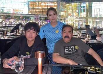 Inul Daratista Girang Punya 86 Kg Emas Harganya Terus Naik