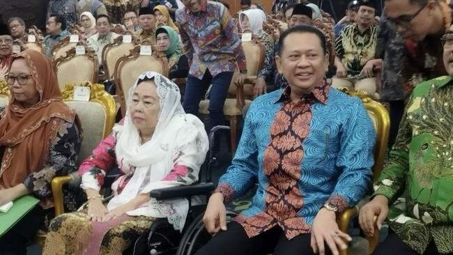Keluarga mendiang presiden ke-4 RI Abdurrahman Wahid berharap nama dan martabat Gus Dur dipulihkan hingga ke kurikulum mata pelajaran di sekolah.