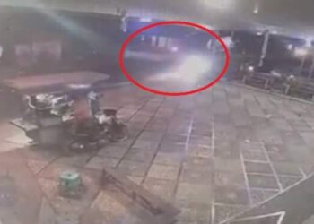Tabrakan Avanza Vs Bus Batang Pane di Labusel Terekam CCTV