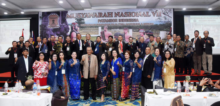 Foto: Jajaran keluarga besar Patambor Indonesia foto bersama di sela-sela Munas VII.