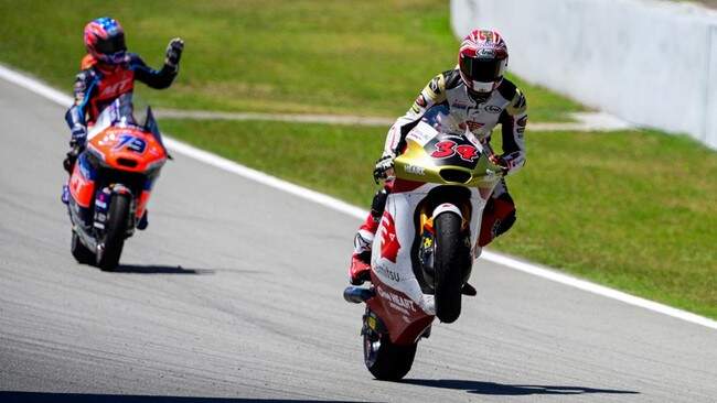 Foto: Mario Aji disebut akan membalap di MotoGP pada 2026 mendatang. (AFP/JOSEP LAGO)