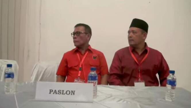 Foto: Masinton Pasaribu dan Mahmud saat mendaftar ke KPU Tapteng. (Foto: tangkapan layar)