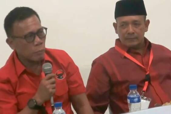 Foto: Masinton Pasaribu – Mahmud Effendi Lubis.