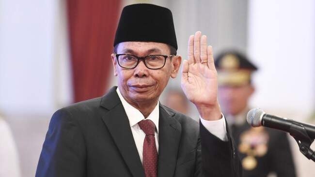 Ketua KPK sementara Nawawi Pomolango menyindir Presiden Joko Widodo (Jokowi) karena pihaknya sangat sulit untuk berkoordinasi dan bertemu. (ANTARA FOTO/Hafidz Mubarak A)