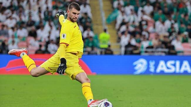 Foto: Maarten Paes tampil impresif saat Timnas Indonesia menahan imbang Arab Saudi. (REUTERS/Stringer)