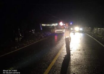 Jalan Siantar-Parapat Tertutup Longsor!