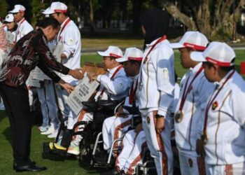 Jokowi Serahkan Bonus Peraih Medali Paralimpiade, Ini Nominalnya