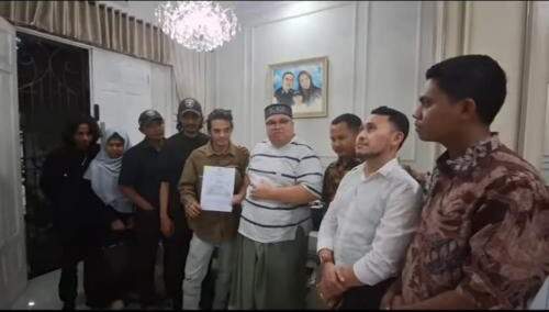 Foto: Vadel Badjideh Siap Hadapi Nikita Mirzani, Tunjuk Razman Nasution sebagai Kuasa Hukum. (Foto: Instagram/Razman Nasutuon)