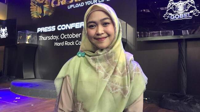 Foto: Ria Ricis memberikan respons terhadap rumor yang mengatakan ia menikah siri dengan Atta Halilintar. (Detikcom/Hanif)