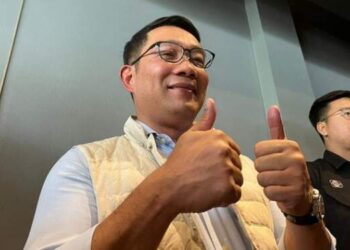 Ridwan Kamil Ditolak-Diteriaki Warga Ziarah ke Makam Mbah Priok