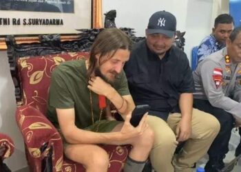Pilot Susi Air Kapten Philip Minta Pizza-Cola ke Susi Pudjiastuti