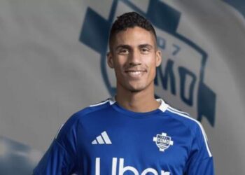 Raphael Varane Resmi Pensiun dari Sepak Bola