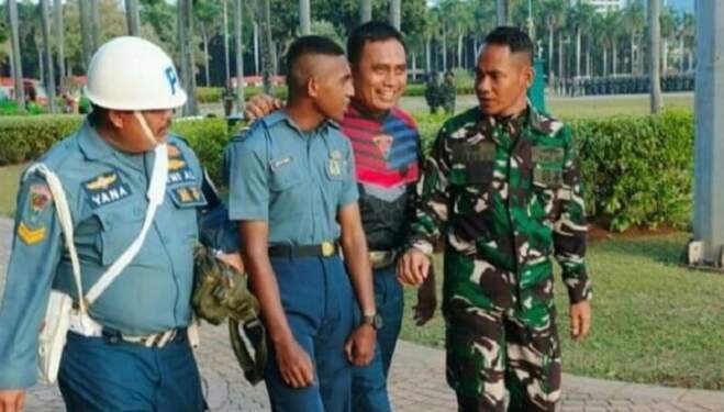 Foto: Anggota TNI gadungan ditangkap.
