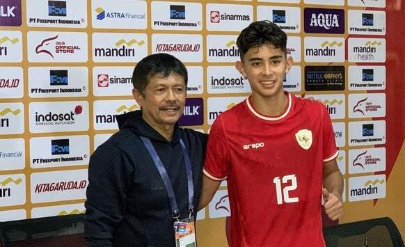 Foto: Indra Sjafri dan Welber Jardim. (CNN Indonesia/Farid)