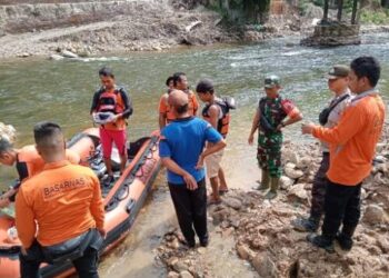 Suami Istri Tenggelam di Sungai Aek Sibundong Tapteng