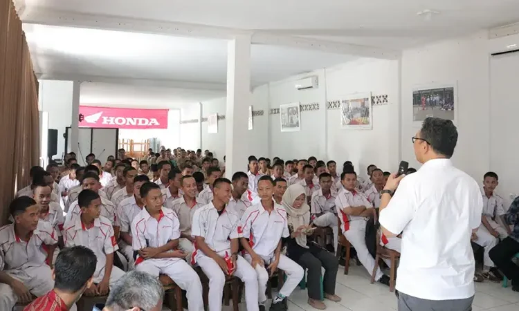 Foto: Sebanyak 2.523 siswa SMK antusias mengikuti program Astra Honda Berbagi Ilmu (AHBI) dengan materi utama teknologi sepeda motor listrik.(Istimewa)