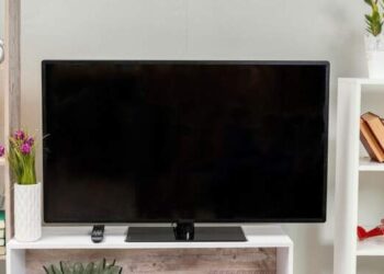 Kredit TV Rp1,1 Juta, Sopir Truk Ini Malah Ditagih Denda Rp17 juta