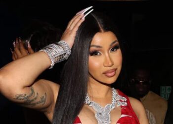 Darurat Medis, Cardi B Batalkan Penampilan
