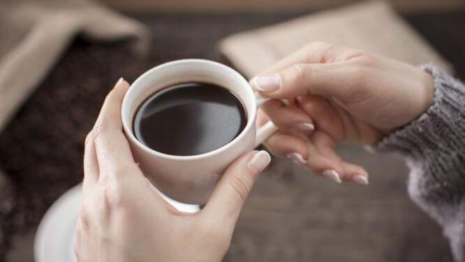 Foto: Minum kopi.