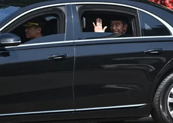 Para Menteri Kabinet Indonesia Maju Ikut Melepas Jokowi di Bandara Halim