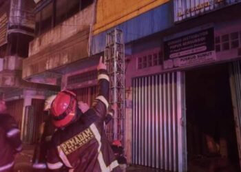Ruko di Tomang Elok Medan Terbakar