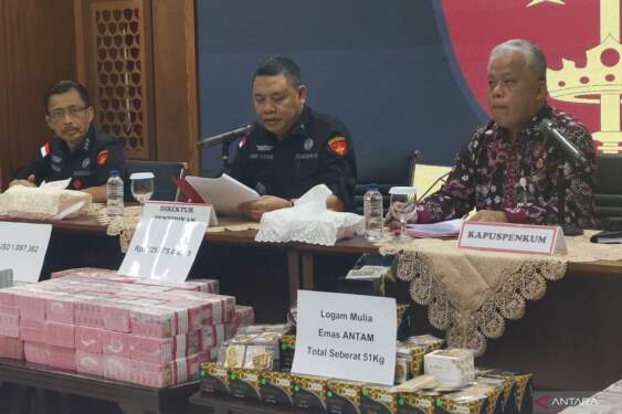 Foto: Kejagung sita uang hampir Rp1 triliun dalam kasus suap kasasi Tannur.