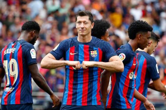 Foto: Libas Sevilla 5-1, Barca jaga jarak dengan Madrid jelang El-Classico.