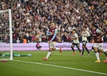 Manchester United Kalah Lagi, Liverpool Ditahan Arsenal