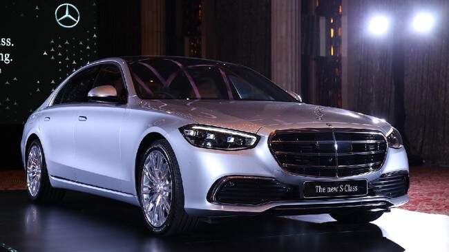 Foto: Pemerintah secara khusus meminjam Mercedes-Benz S-Class 450 untuk para tamu VVIP di pelantikan Presiden Terpilih Prabowo Subianto.