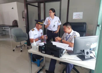 Komitmen Terhadap Keselamatan Perjalanan KA, Petugas KAI Rutin Cek Kesehatan Sebelum Dinas