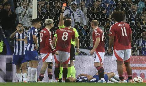Drama enam gol warnai hasil imbang Manchester United kontra Porto.