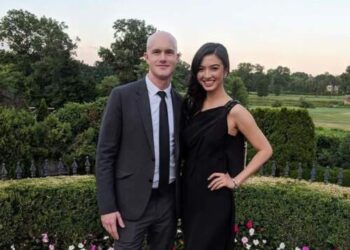 Raline Shah Bantah Telah Menikah dengan Brian Armstrong