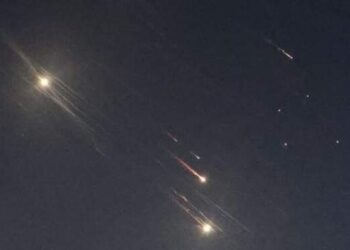 Mulai Serang Israel, Iran Tembakkan Puluhan Rudal ke Tel Aviv