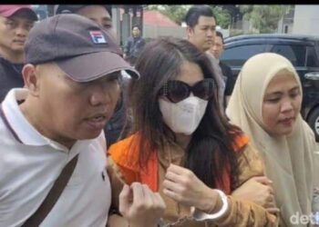 Selebgram Alnaura Ditangkap di Jepang