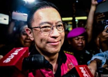 Foto: Eks Mentan Tom Lembong Tersangka Kasus Impor Gula Langsung Ditahan 2