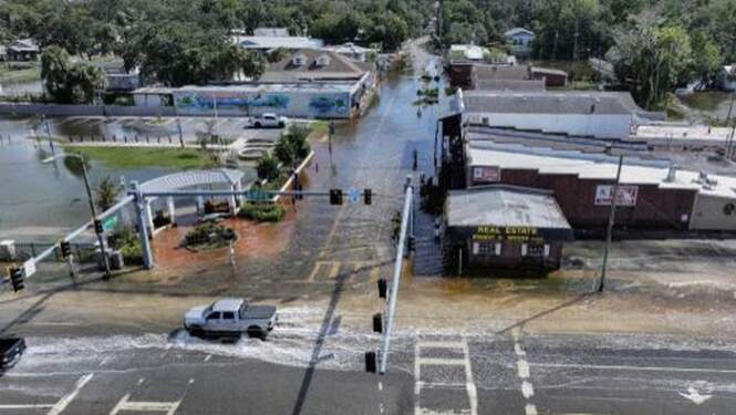 Foto: Dampai badai Helene di Crystal River, Florida.