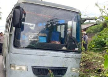 1 Pelajar Tewas-3 Luka, Bus Sekolah Angkut 28 Siswa Terbalik di Taput
