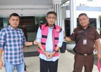 Divonis 3 Tahun Penjara, Mantan Dirut RSUP Adam Malik Menangis