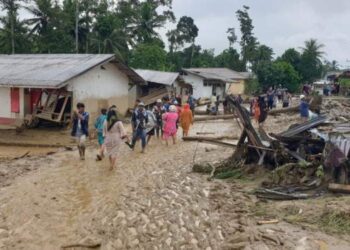 593 Orang Mengungsi Akibat Banjir Bandang di Tapsel 