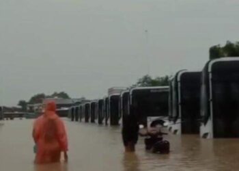 60 Bus Listrik di Medan Terendam Banjir, Begini Kondisinya