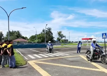 Belajar Cara Prediksi Bahaya, Pelajar SMK Swasta Nila Harapan Semangat #cari_aman di Jalan