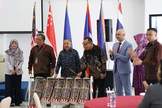 Politeknik Pariwisata (Poltekpar) Medan kembali menggelar Geo Tourism International Conference 2024 (GTIC) pada tanggal 14 November 2024 secara hybrid di Gedung Perkuliahan Terpadu Lantai 6 dan melalui aplikasi Zoom.(Dok:Poltekpar Medan)