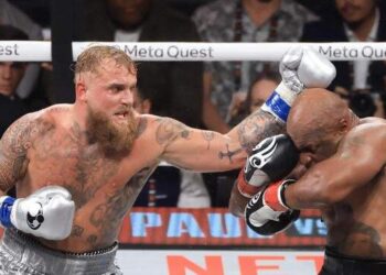 Mike Tyson Kalah Mengenaskan dari Jake Paul, Fans Bereaksi